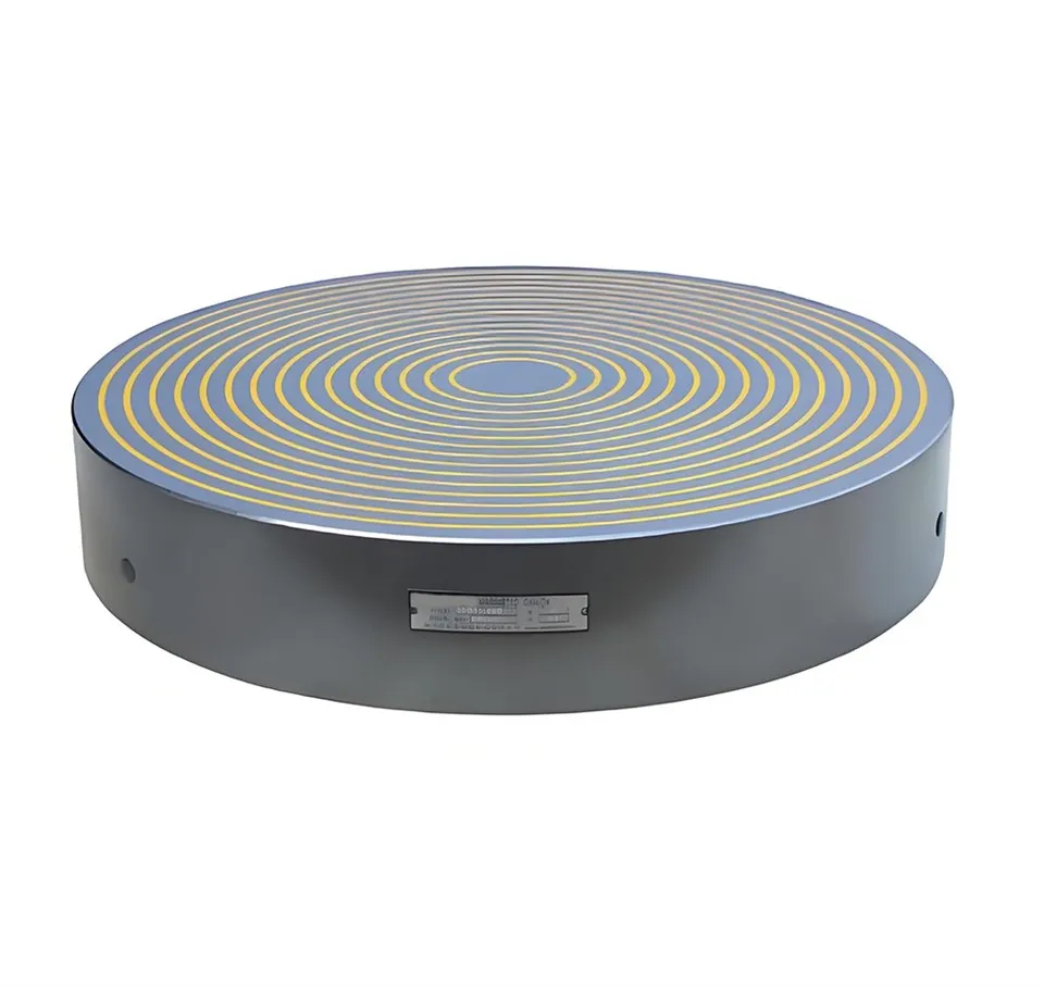 Apvalus elektromagnetinis griebtuvas su koncentriniais poliais